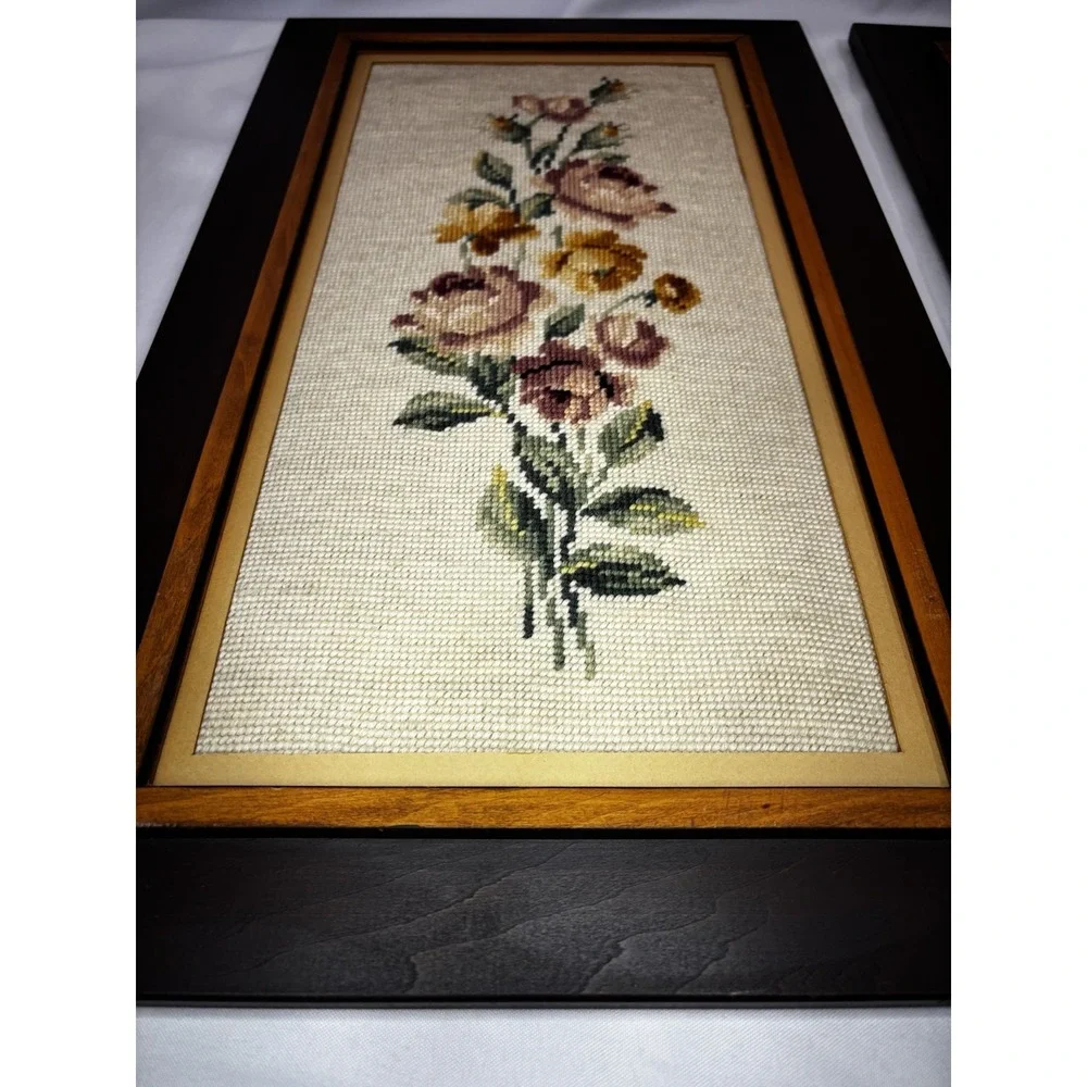 🌹Set Of 2 Vintage Handmade completed Needlepoint Framed Roses Floral Bouquet